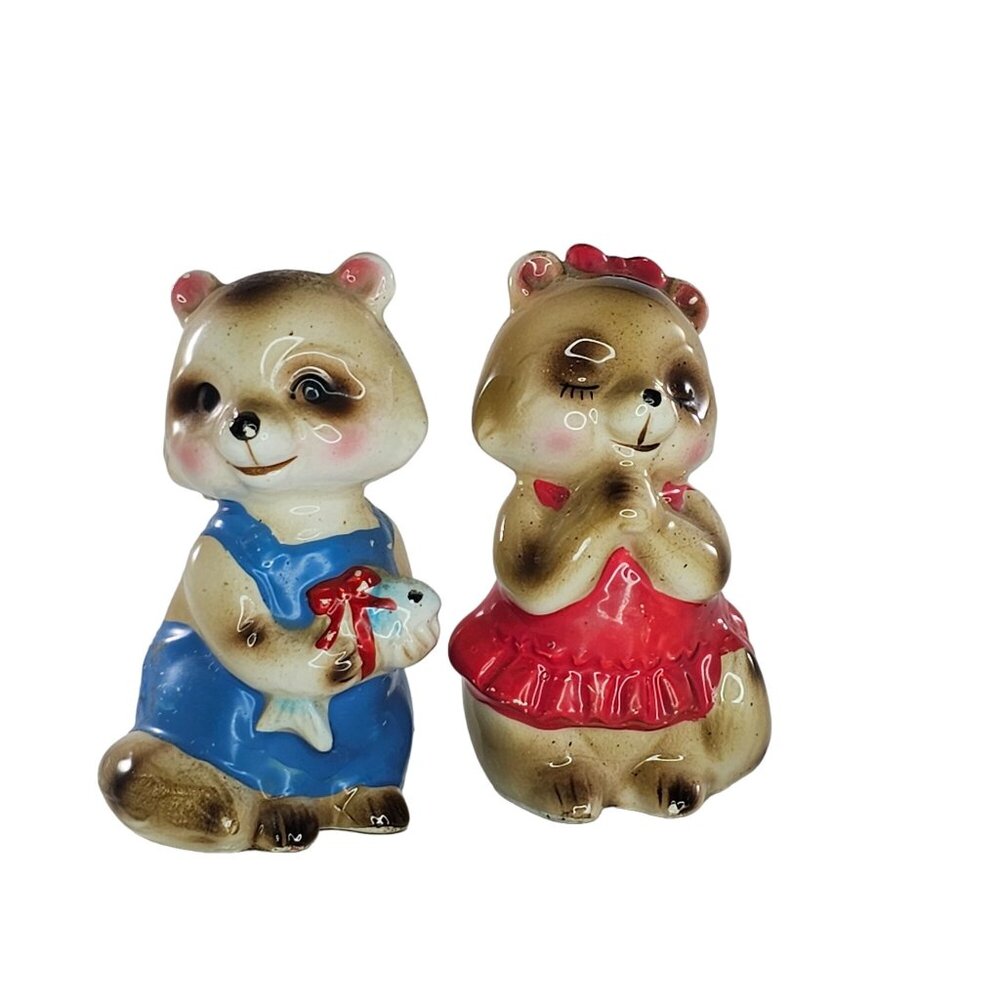 Vintage Josef Originals Raccoon Salt Pepper Shaker Set Rocky Raquel Cute *CHIPS